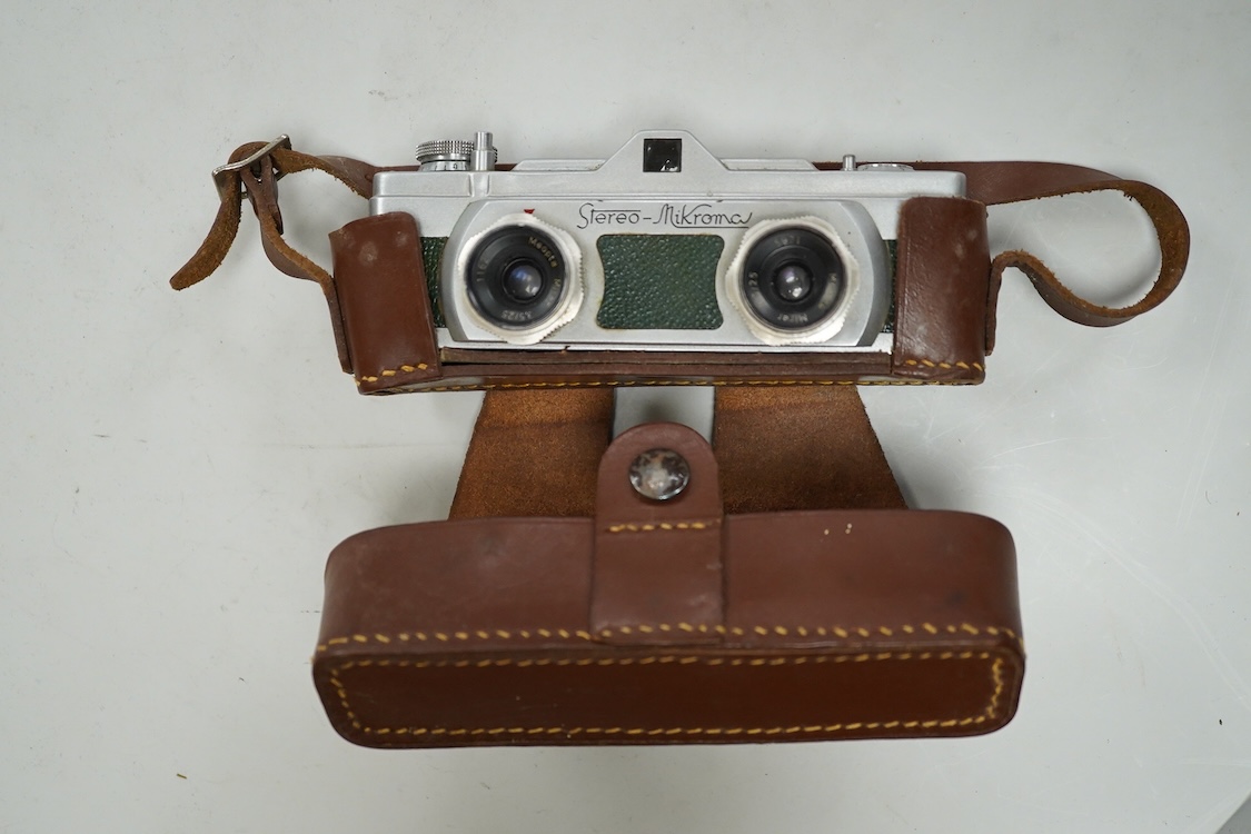 A 1960s Meopta Mikroma stereo camera with Mirar 3.5/25 lenses, in a fitted leather case